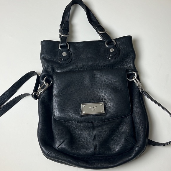 DKNY Handbags - DKNY Black leather large bag